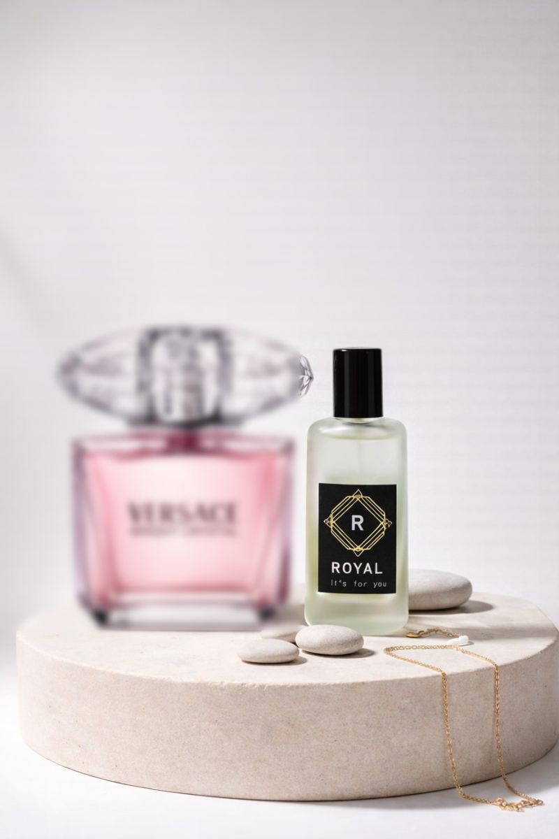 مستوحى من فرزاتشي برايت كريستال - Versace Bright Crystal — عطور ROYAL